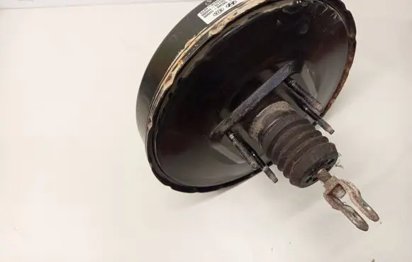 Hyundai i30 Brake booster 585001H000 591101H00