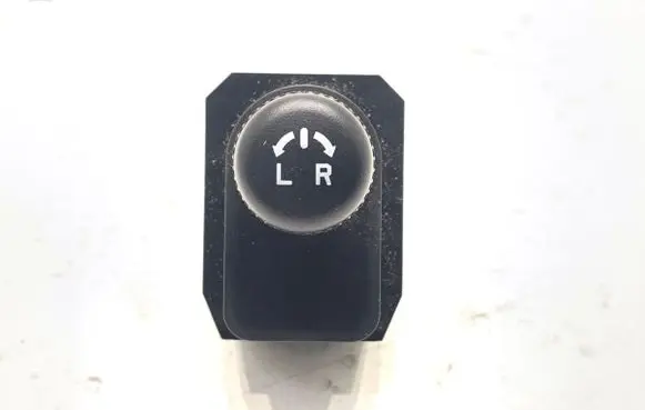 Suzuki Ignis Wing mirror switch 