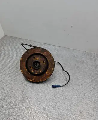 Peugeot 208 I Front wheel hub spindle knuckle 1607557580