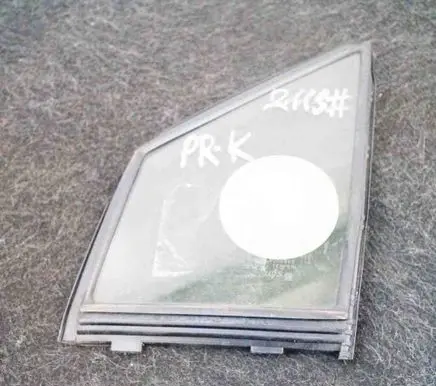 Toyota Prius (XW50) Front door vent window glass four-door 43R00034