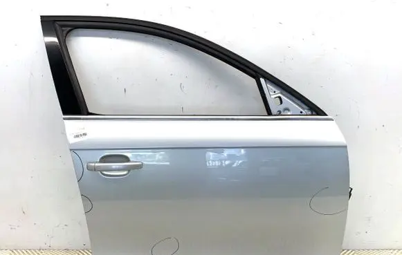 Audi A4 S4 B8 8K Front door LX7W