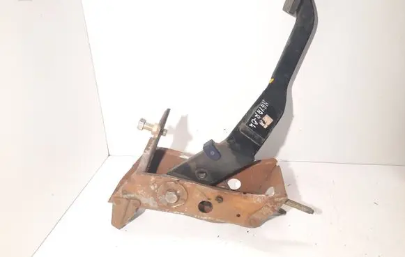 Nissan Navara D22 Accelerator throttle pedal