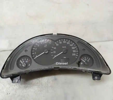 Opel Corsa C Speedometer (instrument cluster) 110008988026 13173347WA 151202E
