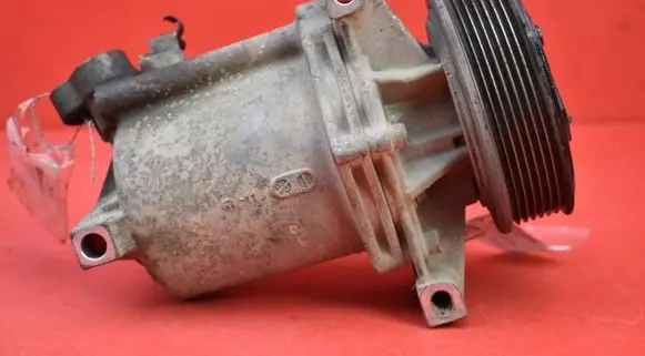 Dacia Dokker Air conditioning (A/C) compressor (pump) 926008367R