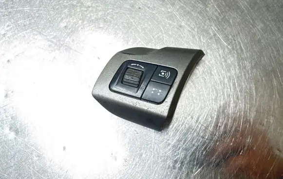 Opel Vectra C Steering wheel buttons/switches 88139804 13208858