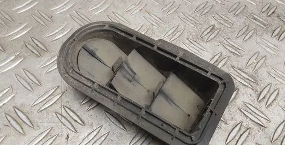 Toyota Yaris Quarter panel pressure vent 629300D010