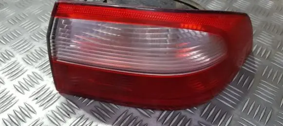 Renault Laguna II Rear/tail lights 8200002474