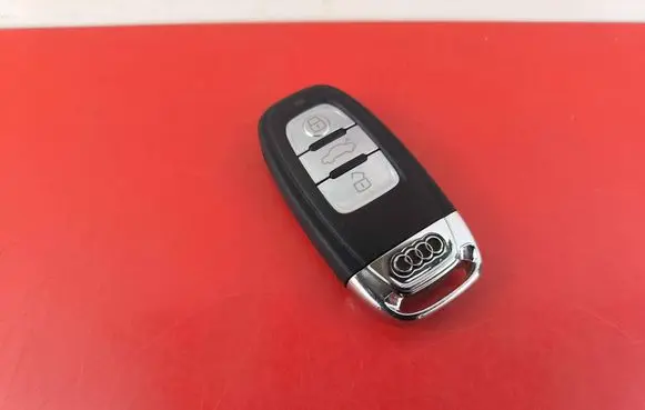Audi A4 S4 B8 8K Ignition key/card 8K0959754CM