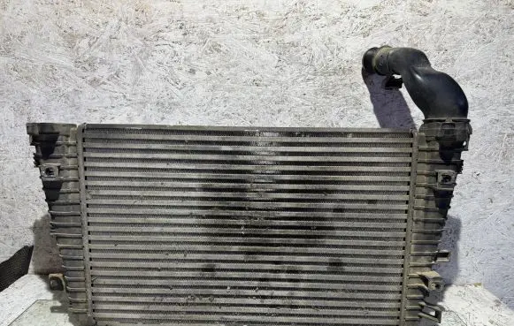 Opel Zafira B Intercooler radiator 13223395 WTP8784