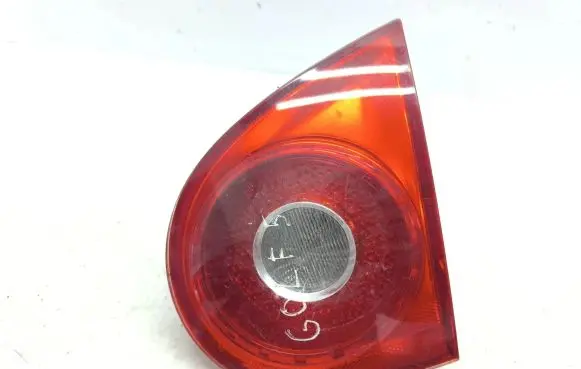 Volkswagen Golf V Tailgate rear/tail lights 1K6945094E
