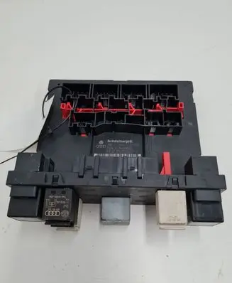 Audi A3 S3 8P Comfort/convenience module 8P0907279F