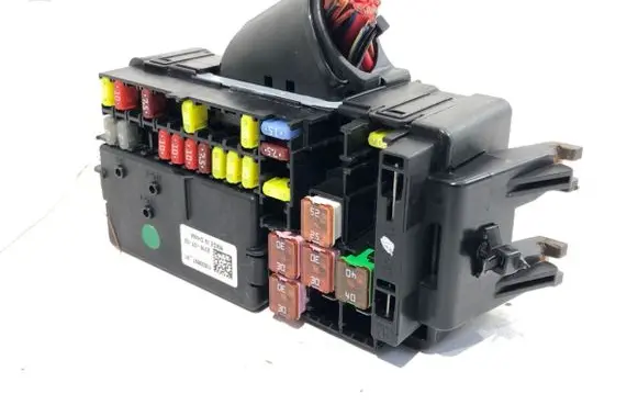 Opel Astra K Fuse box set 15533697
