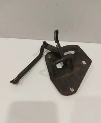 Skoda Fabia Mk1 (6Y) Engine bonnet/hood lock/latch loop/hook 6Y0823480D