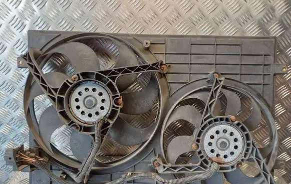 Seat Ibiza III (6L) Radiator cooling fan shroud 6Q0121207A