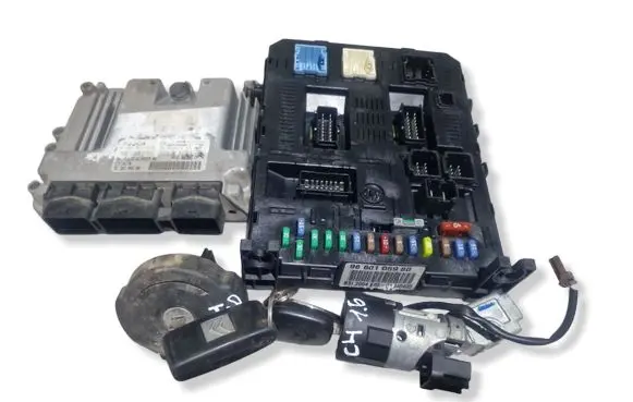 Citroen C4 I Engine ECU kit and lock set 9653958980 9660105980 0281011629