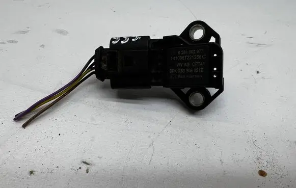 Volkswagen Touran II Air pressure sensor 03G906051E 0281002977 141006T7221256C