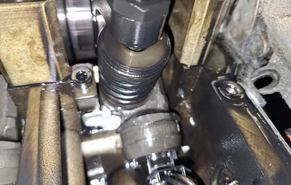 Skoda Octavia Mk2 (1Z) Fuel injector