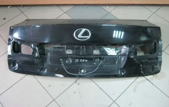 Lexus IS 220D-250-350 Tailgate/trunk/boot lid