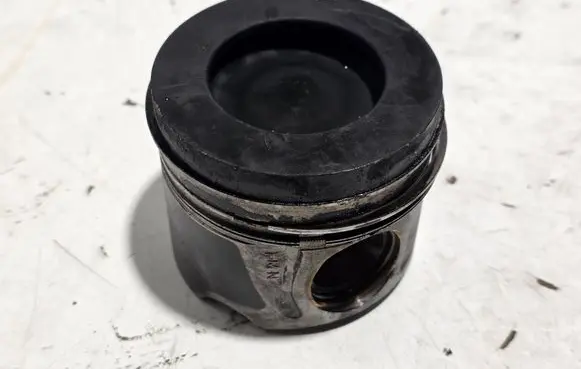 Volkswagen Amarok Piston ach