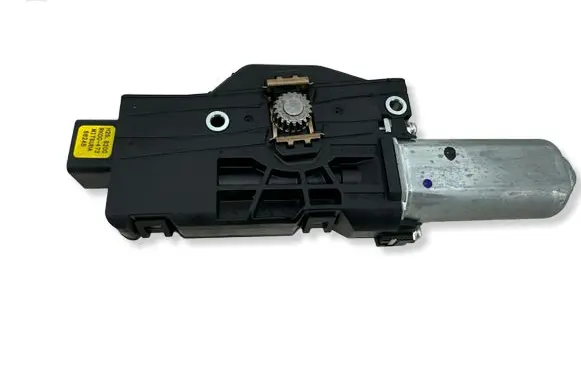 Mazda CX-5 Sunroof motor/actuator 1724414A
