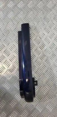 Land Rover Discovery Under headlight/headlamp trim 