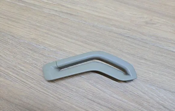 Volvo XC90 Seat belt trim 
