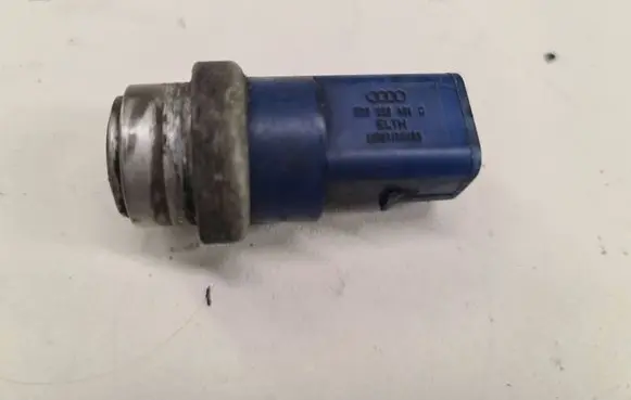 Audi A6 S6 C5 4B Coolant temperature sensor 800959481B
