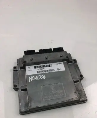 Volvo V70 Engine control unit/module ECU 30729351