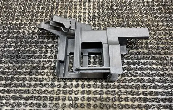 BMW 7 F01 F02 F03 F04 Radiator mount bracket 7576829