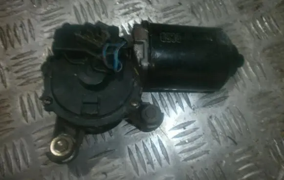 Mazda 323 Wiper motor