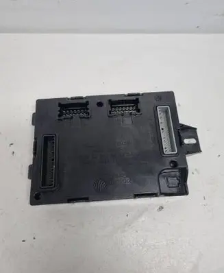 Opel Vivaro Comfort/convenience module 284B12763R 29668840 VP7R1F14B466BB