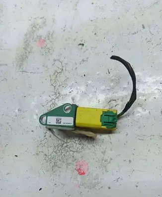 Volkswagen PASSAT B6 Airbag deployment crash/impact sensor 3C0909606