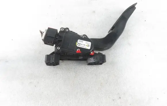 Opel Vectra C Accelerator throttle pedal 6PV00832200 9186724CE