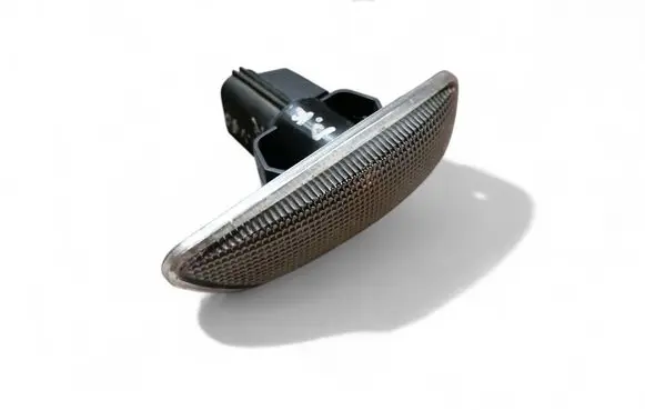 Volvo V70 Front fender indicator light 185956B