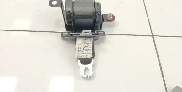 KIA Sportage Middle seatbelt (rear) 898503U200