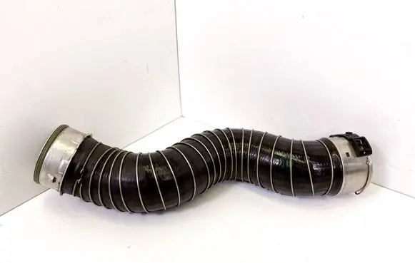 Intercooler hose/pipe