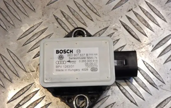 Audi A6 S6 C6 4F ESP acceleration yaw rate sensor 8E0907637B 3097