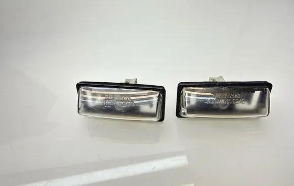 Nissan Juke II F16 Number plate light