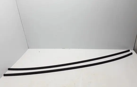 Roof trim bar molding cover