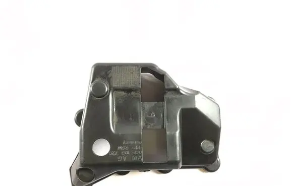 Skoda Octavia Mk3 (5E) other engine part 04E103729