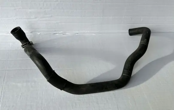 Ford Transit - Tourneo Connect Engine coolant pipe/hose