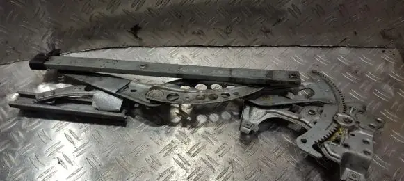 Volkswagen PASSAT B3 Sliding door window regulator with motor 357837402