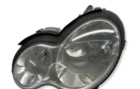 Mercedes-Benz C W203 Headlight/headlamp A2038203361