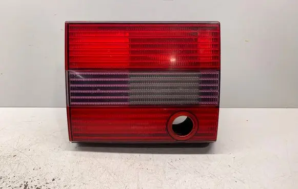 Volkswagen PASSAT B4 Tailgate rear/tail lights 394108 3A9945108C
