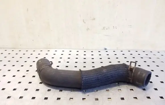 Toyota Avensis T250 Engine coolant pipe/hose