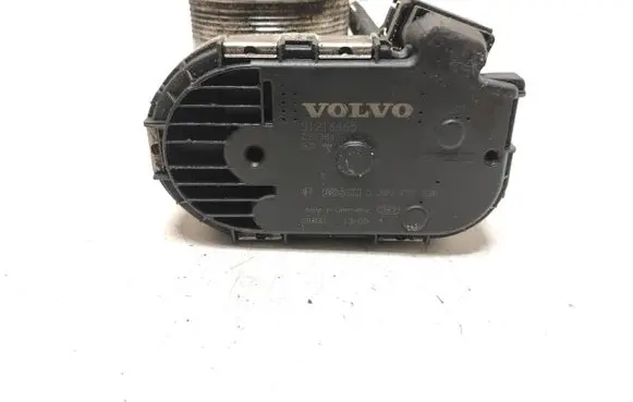 Volvo V70 Throttle body valve 31216665 0280750520