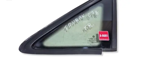 Volkswagen Touran I Front triangle window/glass 1T0845411