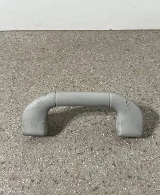 Mercedes-Benz E W212 Front interior roof grab handle A2048100051