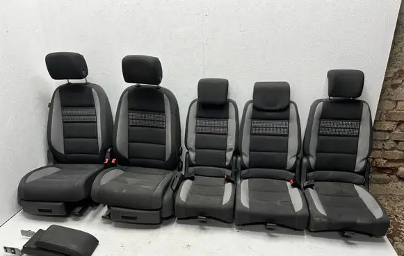 Volkswagen Touran II Seat set 