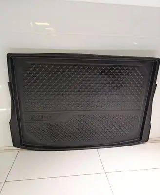 Trunk/boot floor carpet liner